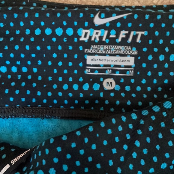 Nike Pro - Picture 2 of 3